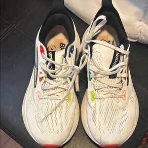 Brooks White Sneakers with Colorful Accents